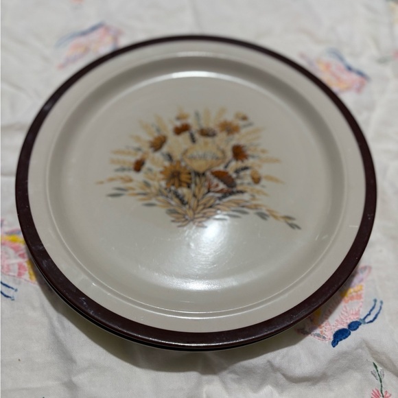 Vintage Floral Patterned Cream and Brown Plate - Picture 1 of 5